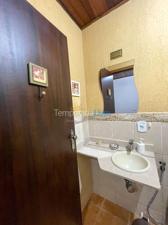 Casa para aluguel de temporada em Bertioga (Praia de Guaratuba)