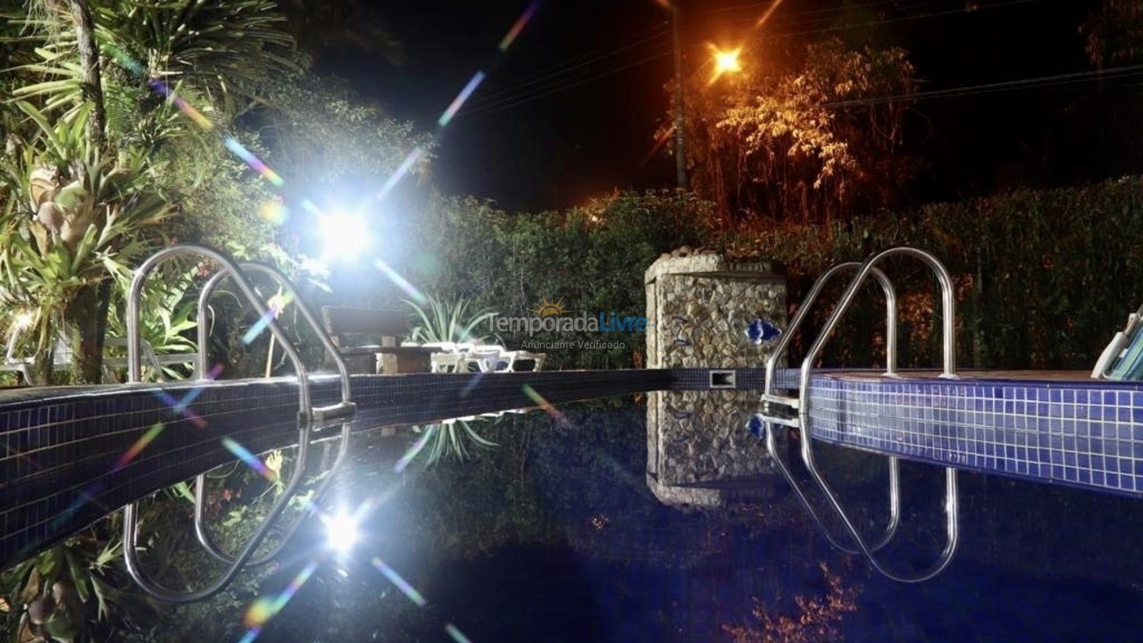 Casa para aluguel de temporada em Bertioga (Praia de Guaratuba)