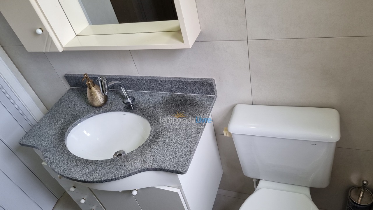 Apartamento para alquiler de vacaciones em Guarujá (Pitangueiras)