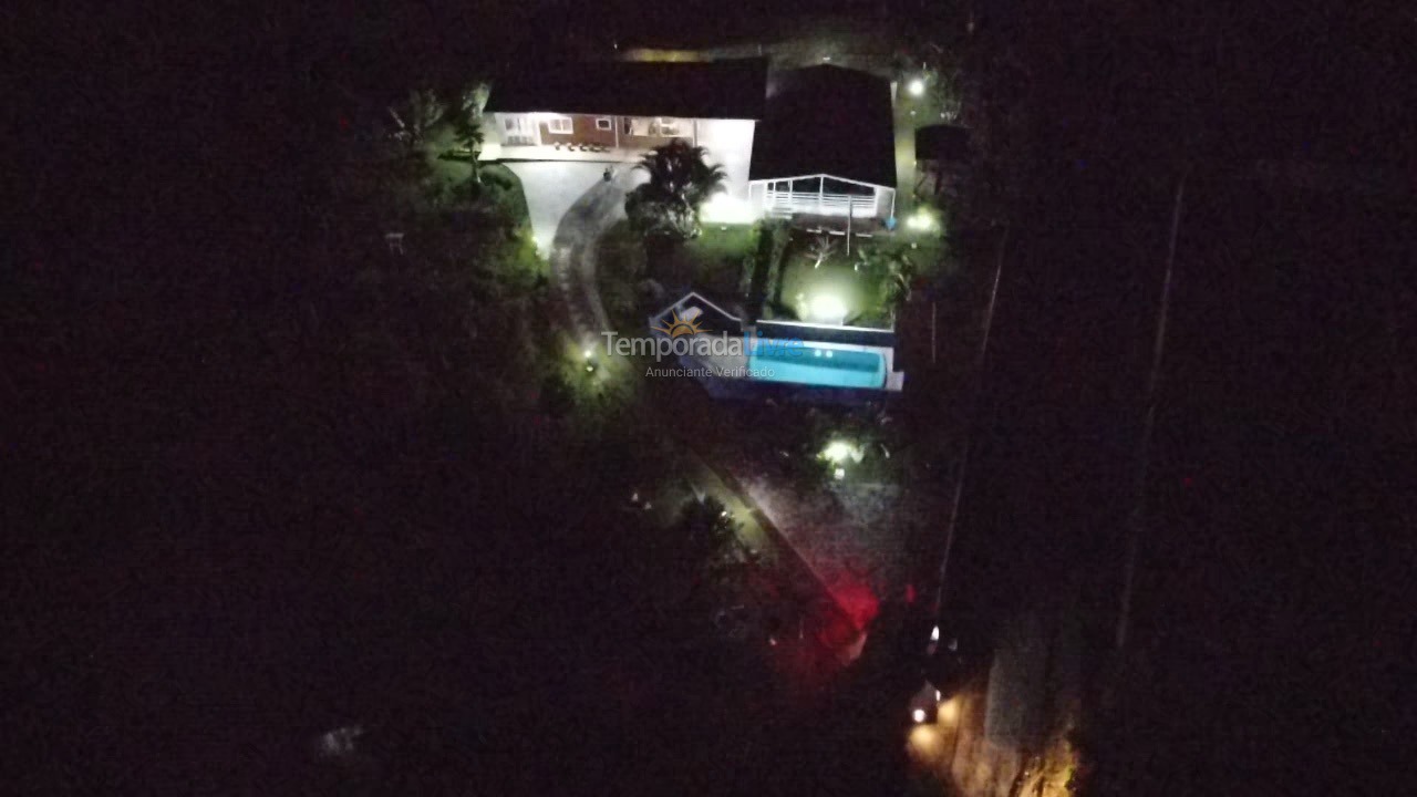 Granja para alquiler de vacaciones em Biritiba Mirim (Pomar do Carmo)