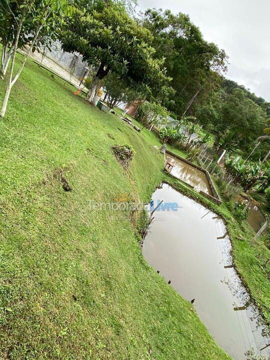 Granja para alquiler de vacaciones em Biritiba Mirim (Pomar do Carmo)