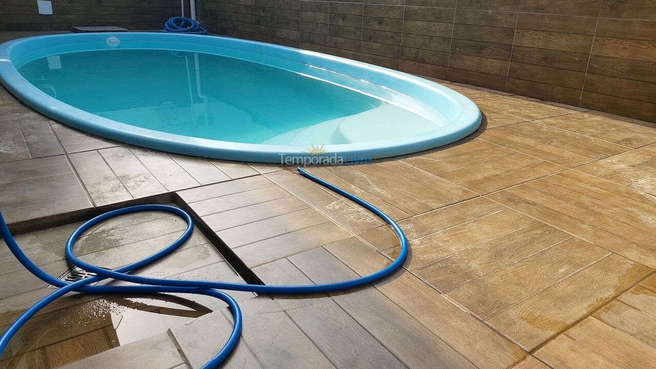 Casa para aluguel de temporada em Ubatuba (Maranduba)