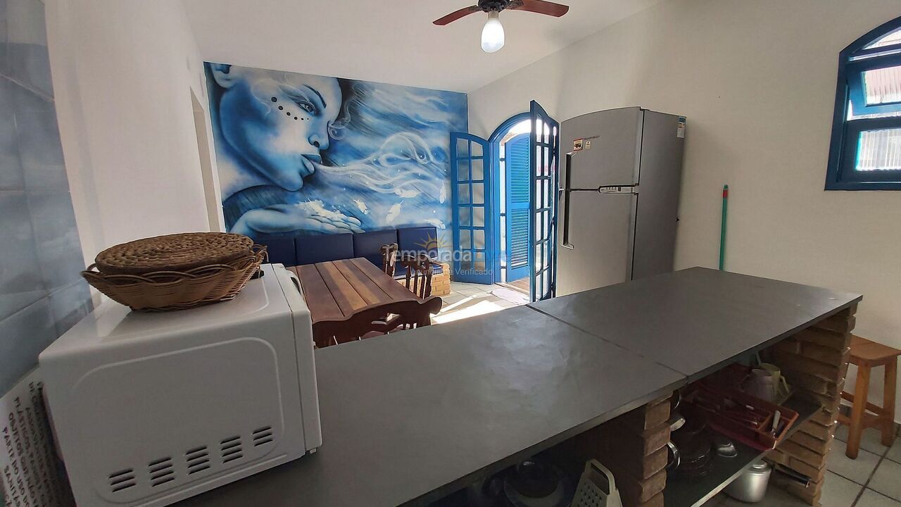 Casa para aluguel de temporada em Ubatuba (Maranduba)