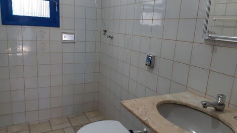 0005.01 - Maranduba - Chalé - 1 Dorm - 6 Pess - 3 Quadras Do Mar -...