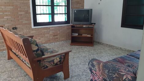 0108.00 - House in Maranduba with 4 Bedrooms for 12 People at...