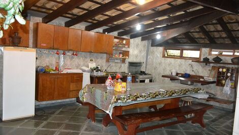 0179.00 - Casa - Lagoinha - 5 Dorm - 15 Pessoas - Piscina