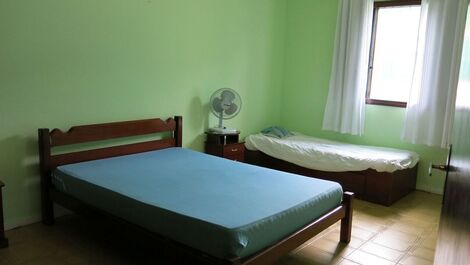 0052.00 - Maranduba - Casa - 5 Dormitorios - 12 Pers - 100M Del Mar...