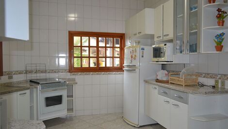 0179.00 - Casa - Lagoinha - 5 Dorm - 15 Pessoas - Piscina