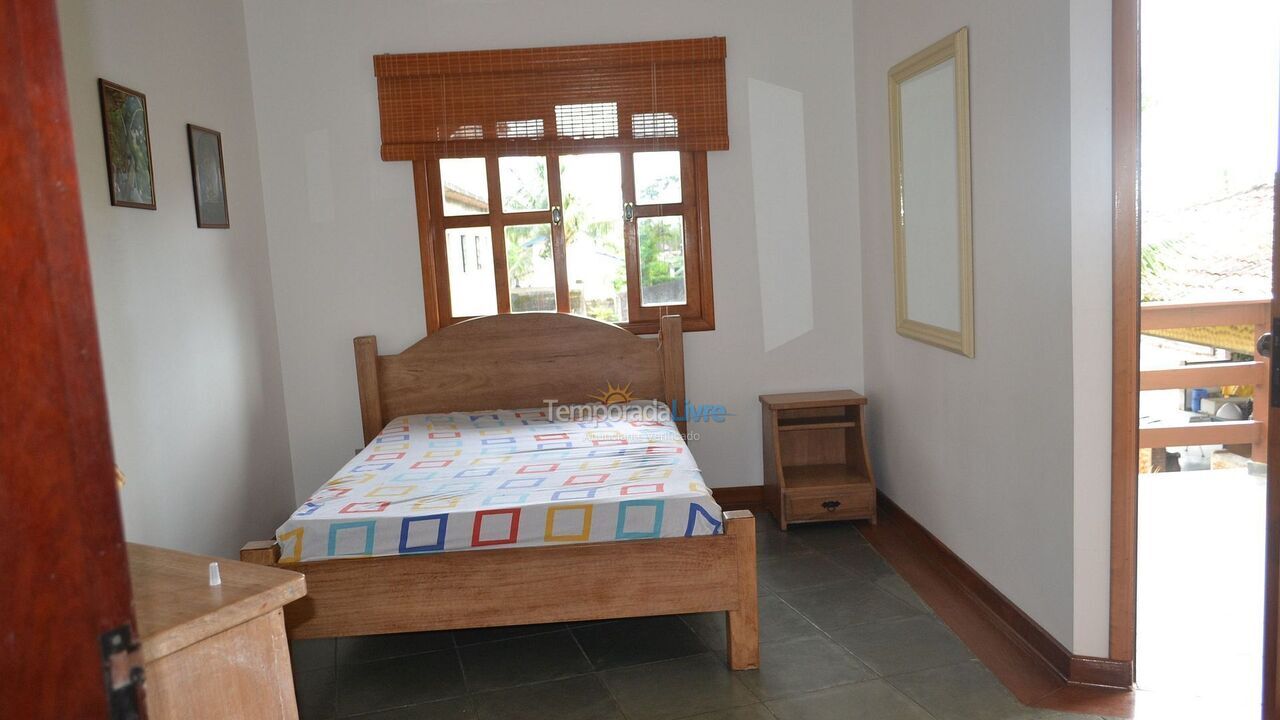 Casa para aluguel de temporada em Ubatuba (Lagoinha)