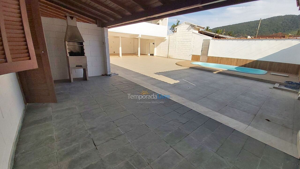 Casa para aluguel de temporada em Ubatuba (Maranduba)