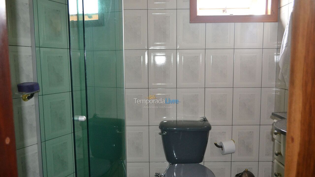 Casa para aluguel de temporada em Ubatuba (Lagoinha)