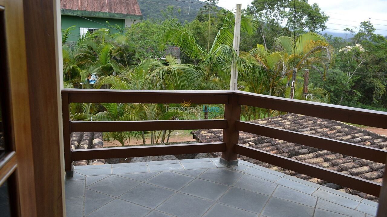 Casa para aluguel de temporada em Ubatuba (Lagoinha)