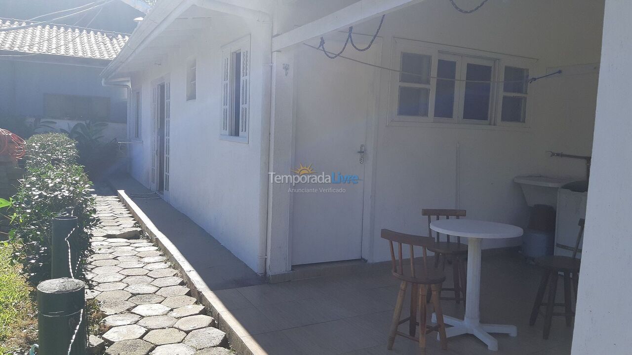 Apartamento para alquiler de vacaciones em Ubatuba (Maranduba)