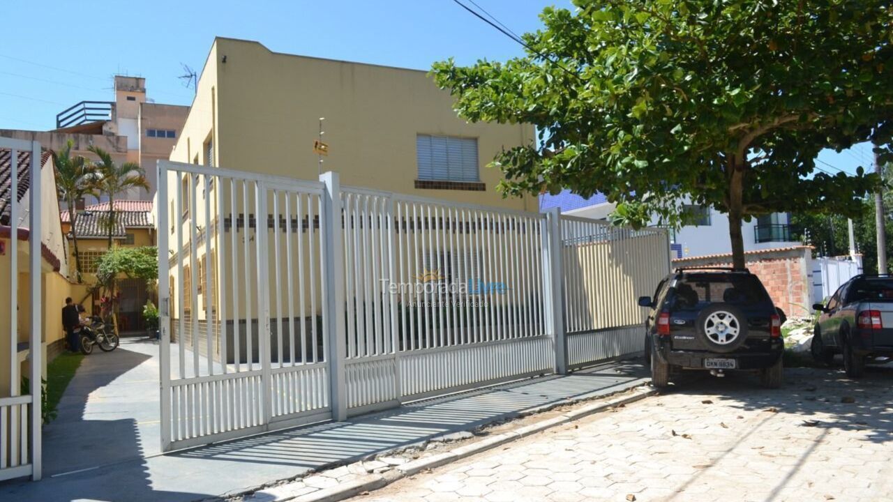 Apartamento para alquiler de vacaciones em Ubatuba (Praia Grande)