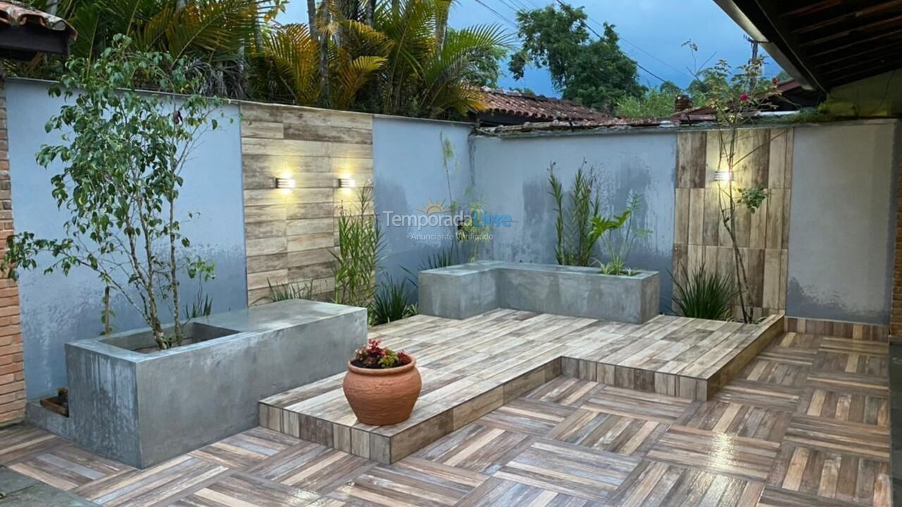 Casa para aluguel de temporada em Ubatuba (Maranduba)