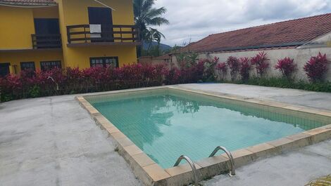 0184.01 - Maranduba - Apartamento - 2 Dorm - 8 Pess - 300M Do Mar -...