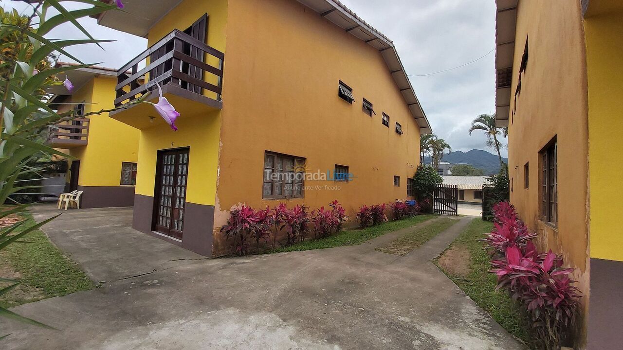 Apartamento para aluguel de temporada em Ubatuba (Maranduba)