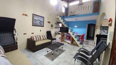 0352.00 - Maranduba - Casa - 3 Dorm - 1 Dorm Mezanino - 3 Ar...