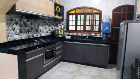 0352.00 - Maranduba - Casa - 3 Dorm - 1 Dorm Mezanino - 3 Ar...