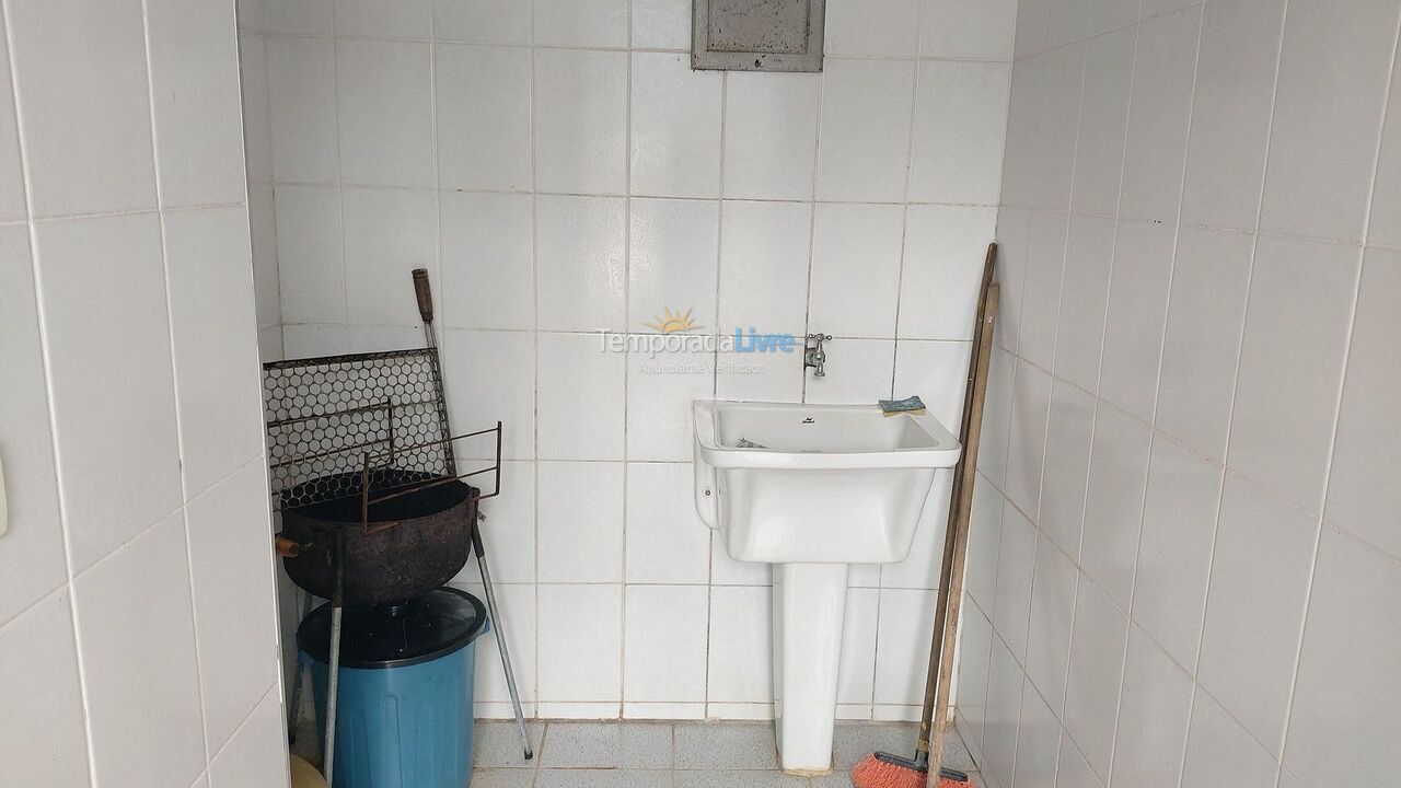 Apartamento para aluguel de temporada em Ubatuba (Maranduba)