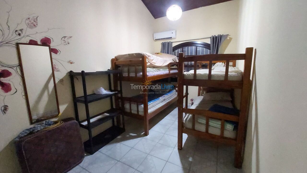 Casa para aluguel de temporada em Ubatuba (Maranduba)