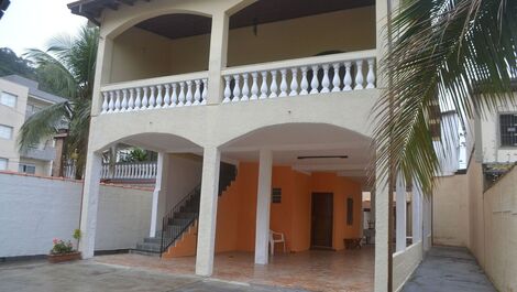 1141.00 - Casa - Praia Grande - Ubatuba - 4 Dormitórios - 16...