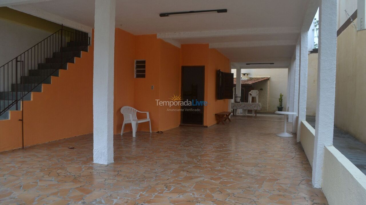 Casa para aluguel de temporada em Ubatuba (Praia Grande)
