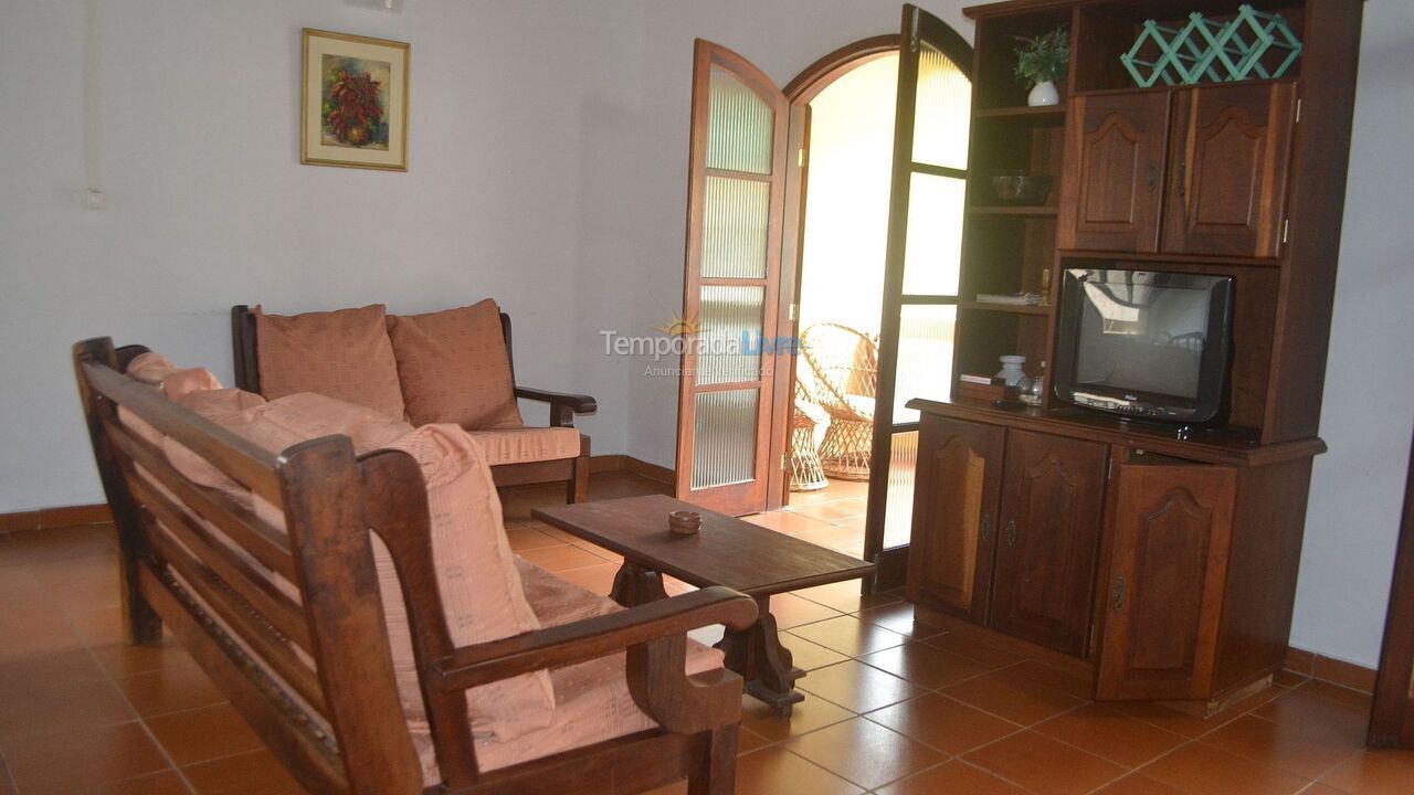 Casa para aluguel de temporada em Ubatuba (Praia Grande)