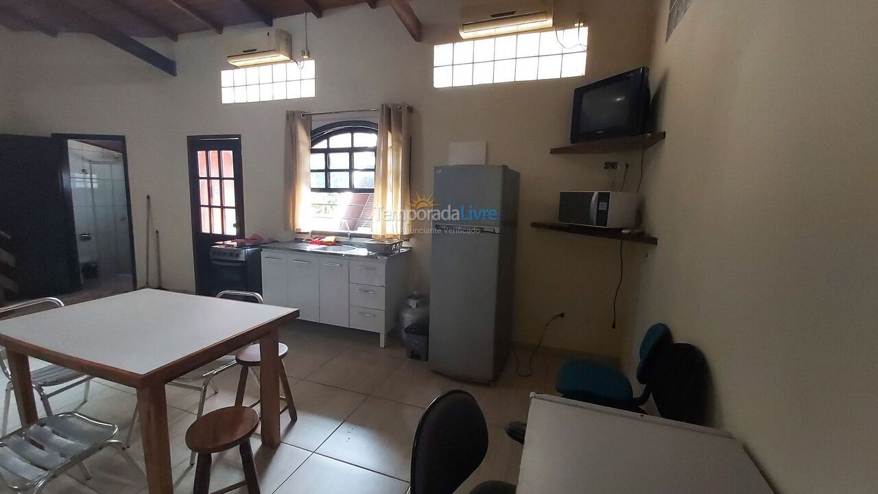 Apartamento para aluguel de temporada em Ubatuba (Maranduba)
