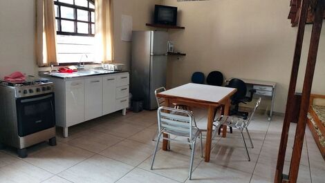 0001.14 - Maranduba - Kitnet Térreo - 5 Pessoas - 100M Do Mar