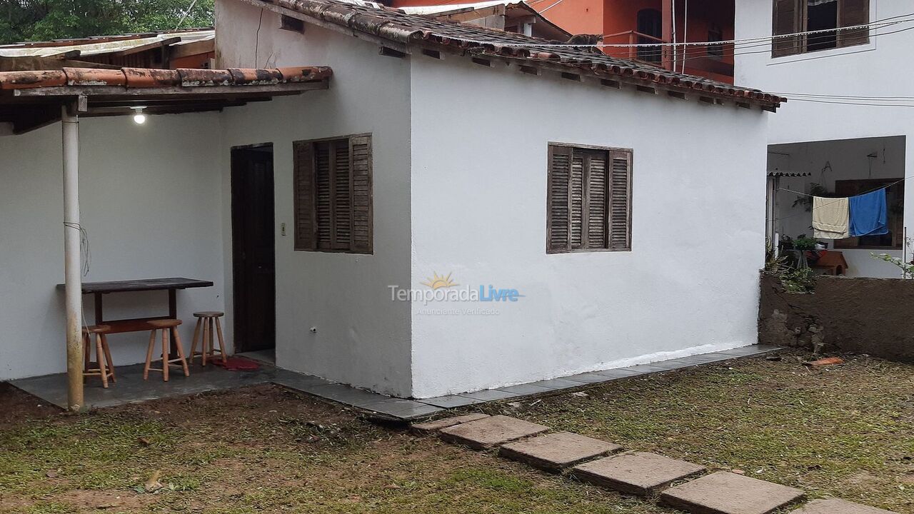 Casa para aluguel de temporada em Ubatuba (Maranduba)