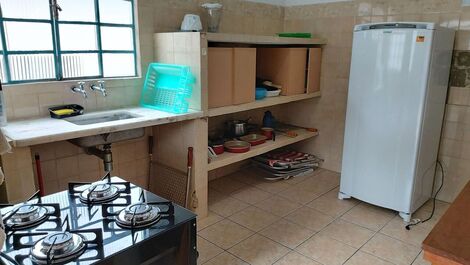 0002.03 - Maranduba - Casa - 3 Dormitórios - 10 Pessoas - 100M Do...