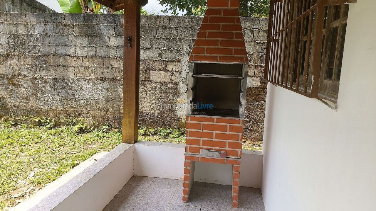 Casa para aluguel de temporada em Ubatuba (Maranduba)