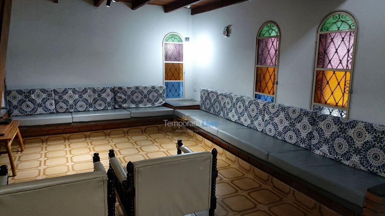 Casa para aluguel de temporada em Ubatuba (Maranduba)