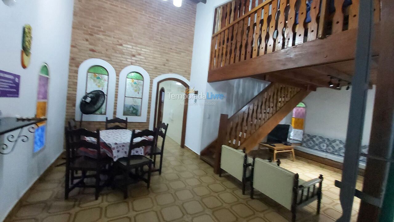 Casa para aluguel de temporada em Ubatuba (Maranduba)