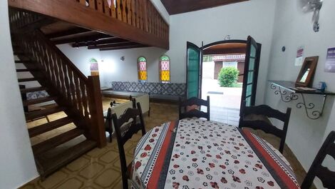 0060.00 - Maranduba - Casa Com Piscina - 5 Dorm - 12 Pess - 60M Do Mar