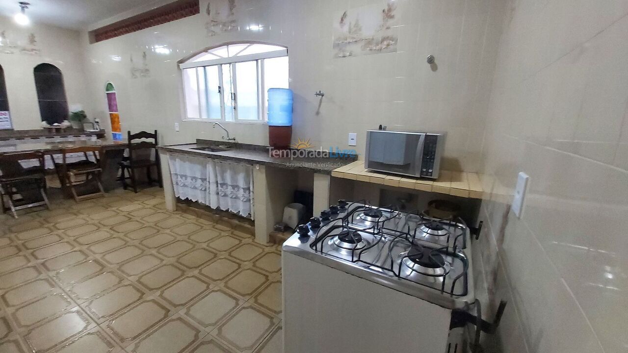 Casa para aluguel de temporada em Ubatuba (Maranduba)