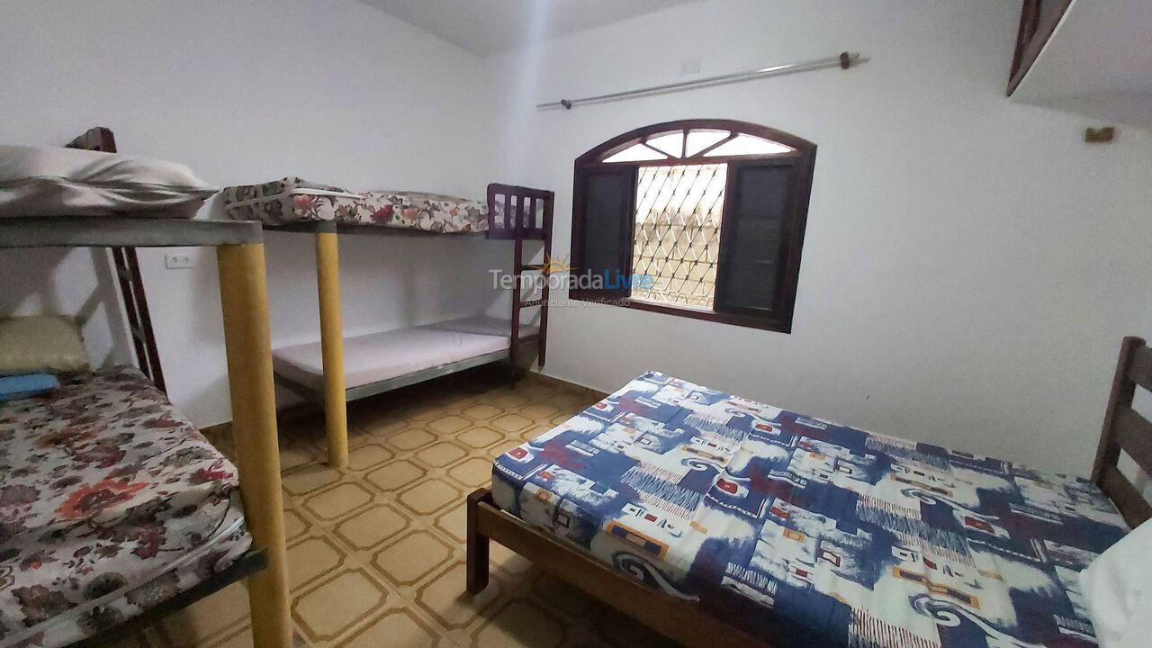 Casa para aluguel de temporada em Ubatuba (Maranduba)