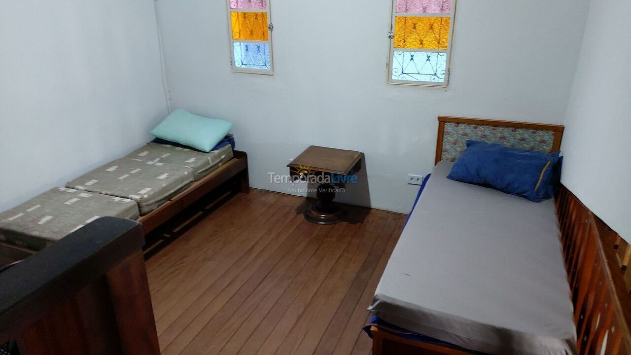 Casa para aluguel de temporada em Ubatuba (Maranduba)