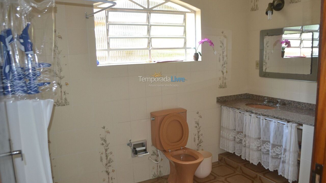 Casa para aluguel de temporada em Ubatuba (Maranduba)