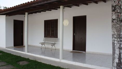 0128.01 - Maranduba - Casa - 2 Habitaciones - 08 Personas - 150M del Mar