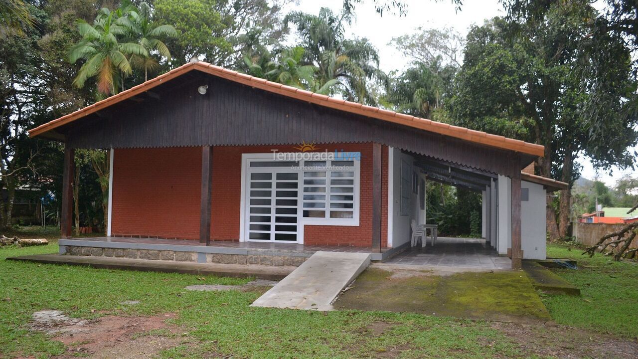 Casa para alquiler de vacaciones em Ubatuba (Maranduba)