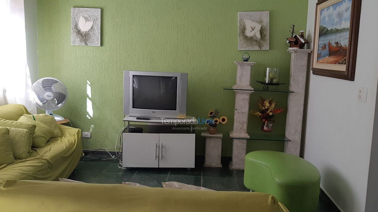 Casa para aluguel de temporada em Ubatuba (Praia do Sape)