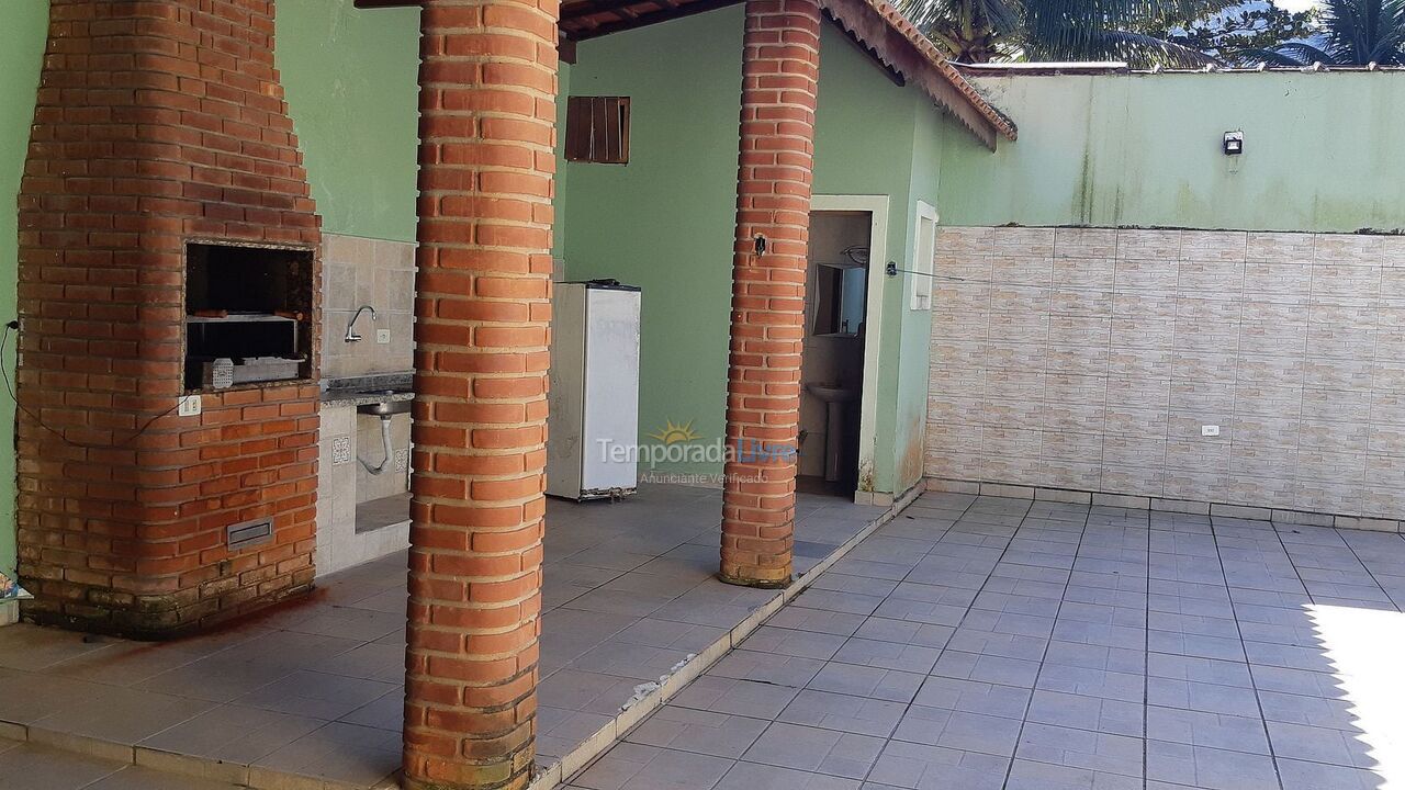 Casa para aluguel de temporada em Ubatuba (Praia do Sape)