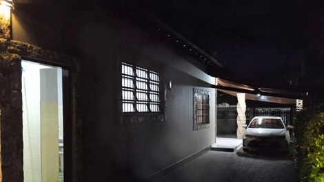 Garage ampla 8 carros 