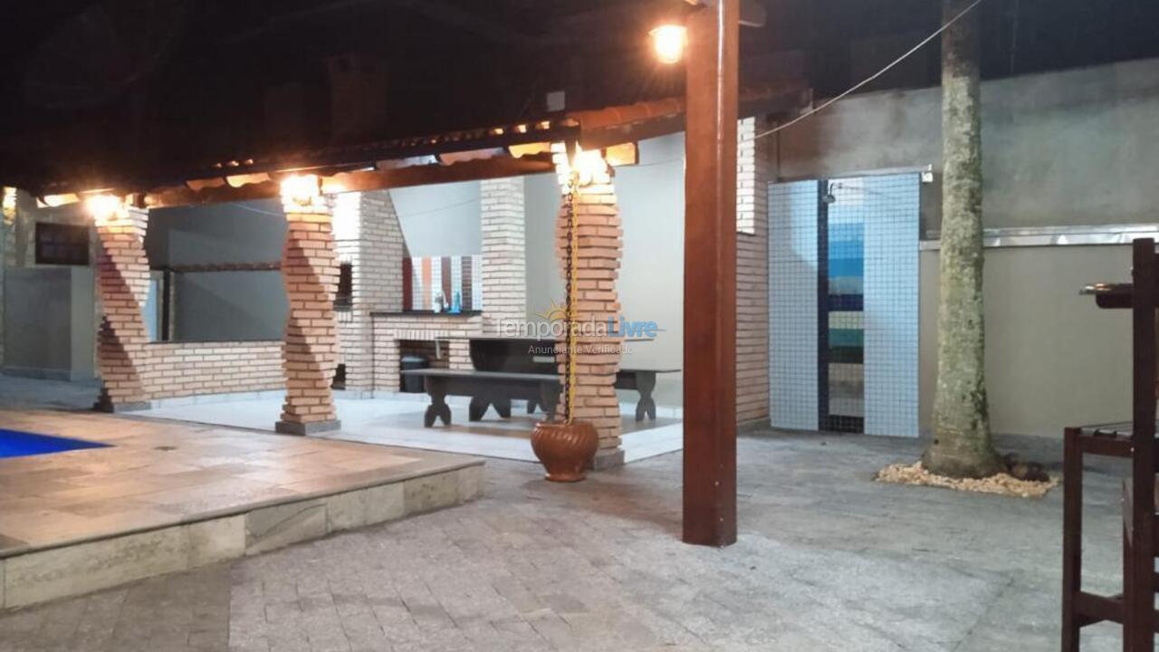 House for vacation rental in Bertioga (Praia Sesc Maitinga)