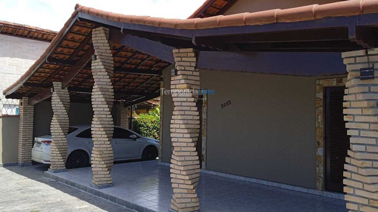 House for vacation rental in Bertioga (Praia Sesc Maitinga)