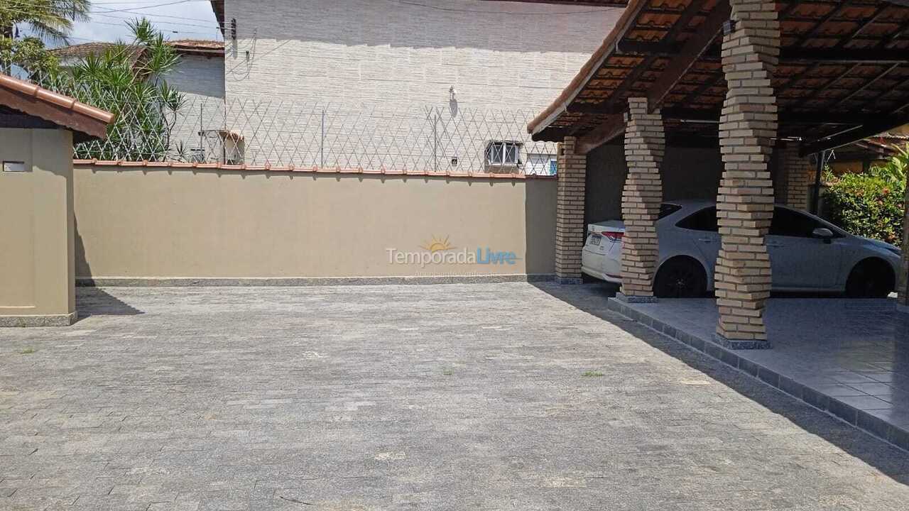 House for vacation rental in Bertioga (Praia Sesc Maitinga)