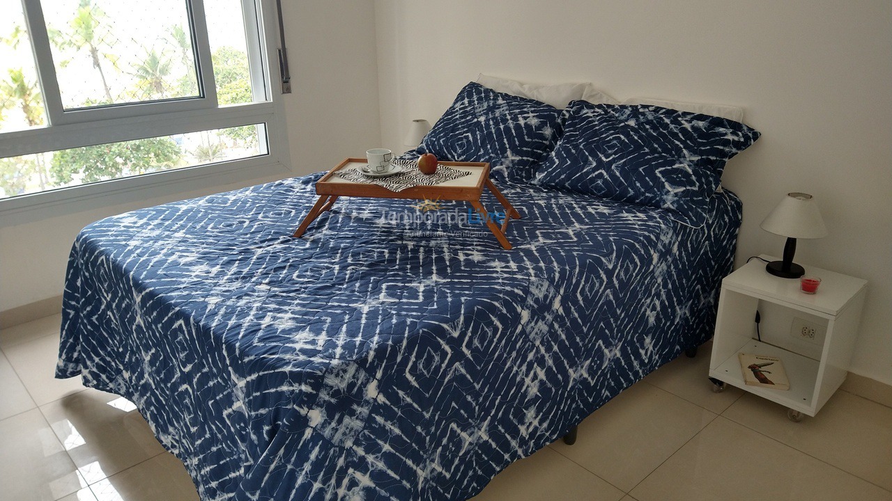 Apartamento para aluguel de temporada em Guarujá (Pitangueiras)