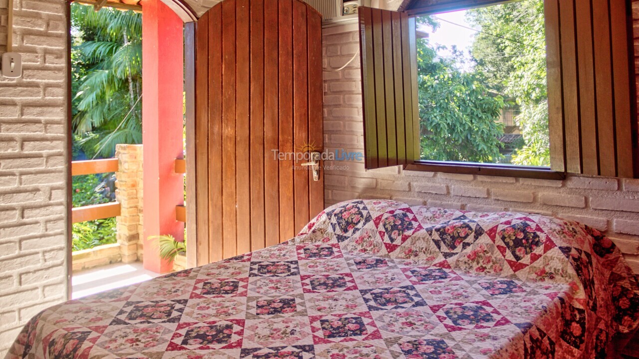 Casa para alquiler de vacaciones em Arraial D´Ajuda (Loteamento de Parracho)